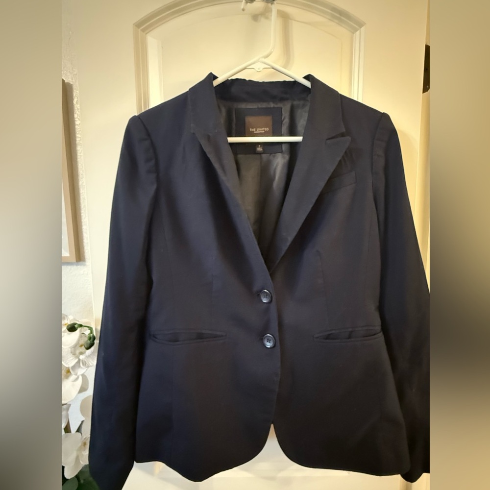 The Limited Elegant Black Outerwear